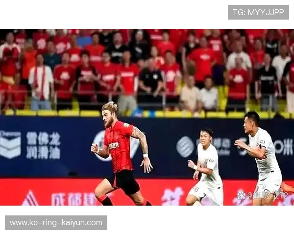 河南队前场逼迫让对方难以出球